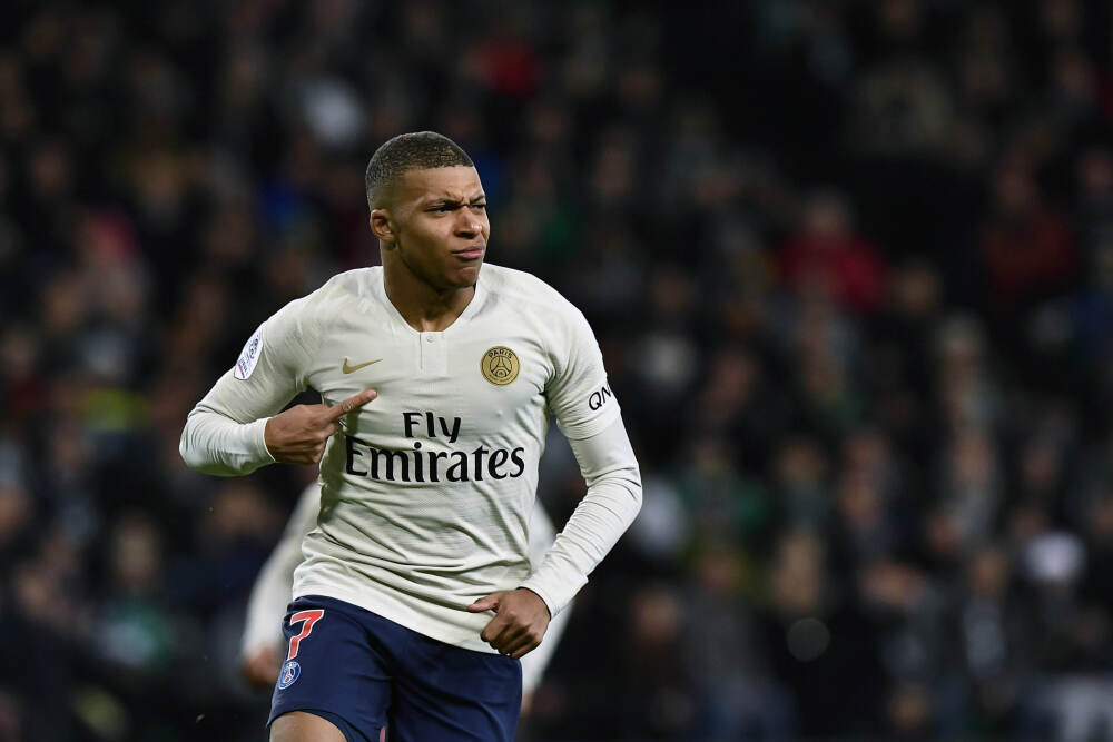 美国11月CPI同比上涨2.7%